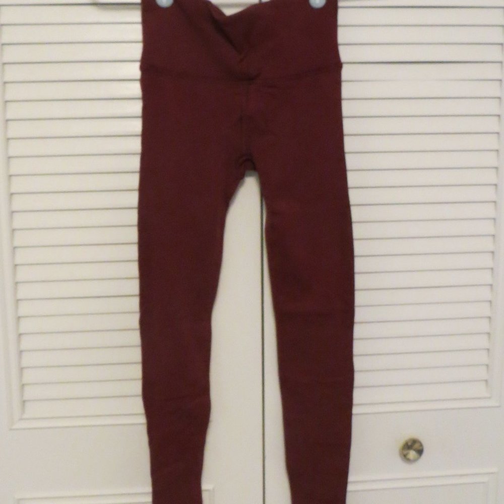 lululemon Reveal Tight: Deep Rouge - Picture 2 of 3